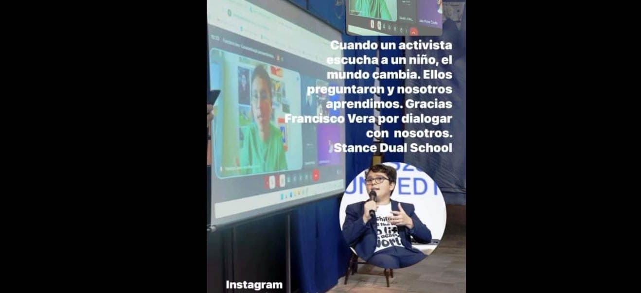 Encontro on-line com o ativista Francisco Vera projetado na tela, com mensagem de agradecimento em espanhol da Stance Dual School