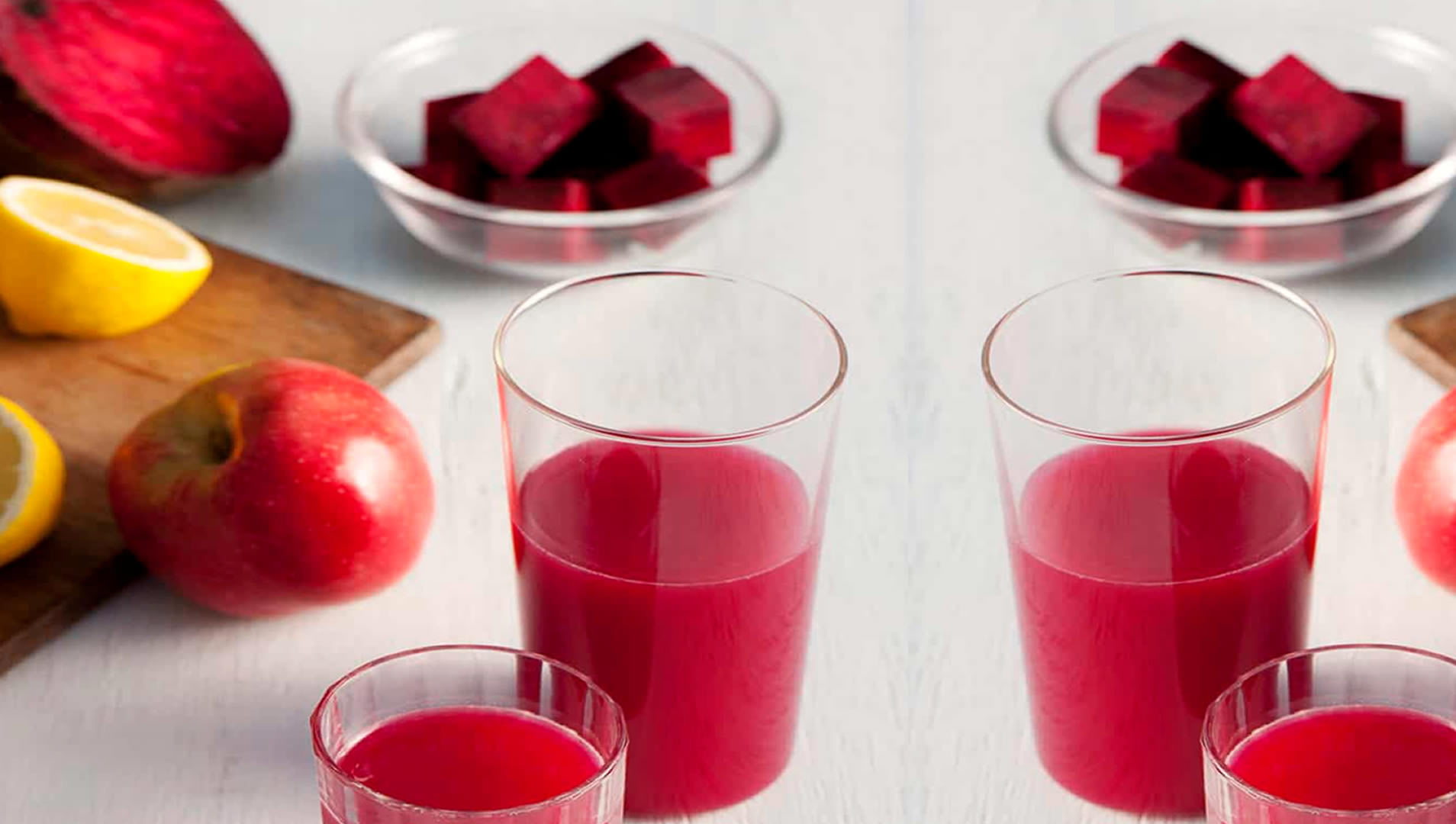 Beetroot juice with orange, apple and fennel