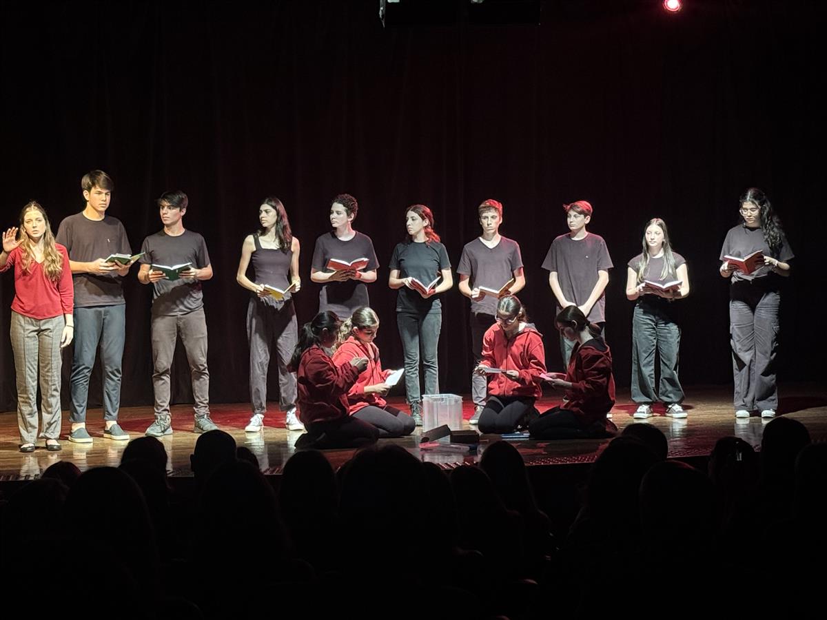 Saída Pedagógica 9º ano - Teatro 