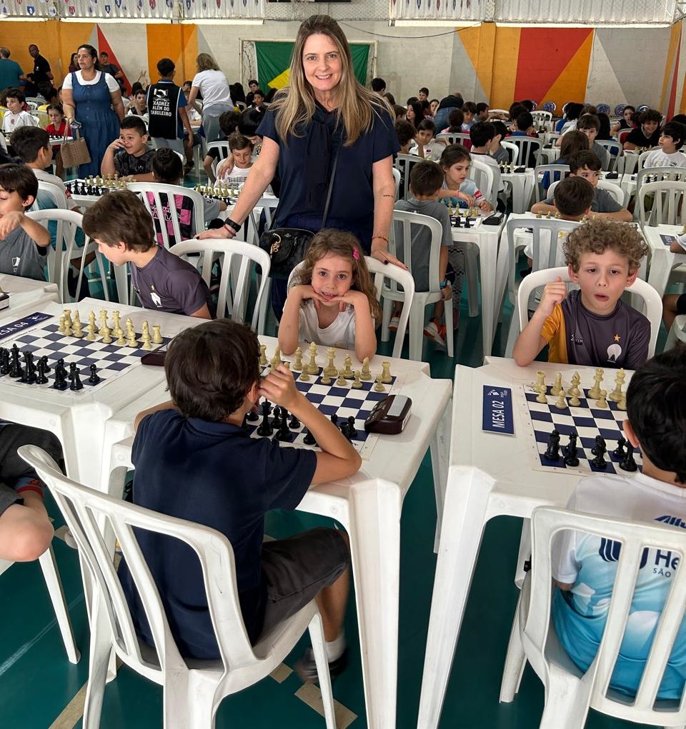 Alunos da Stance brilham no Torneio de Xadrez do Colégio Catamarã